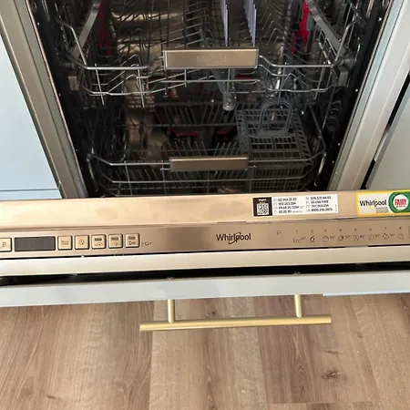 Zilt & Zen Bij Zee Met Whirlpool