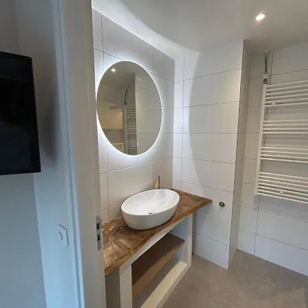 別荘 Zilt & Zen Bij Zee Met Whirlpool *